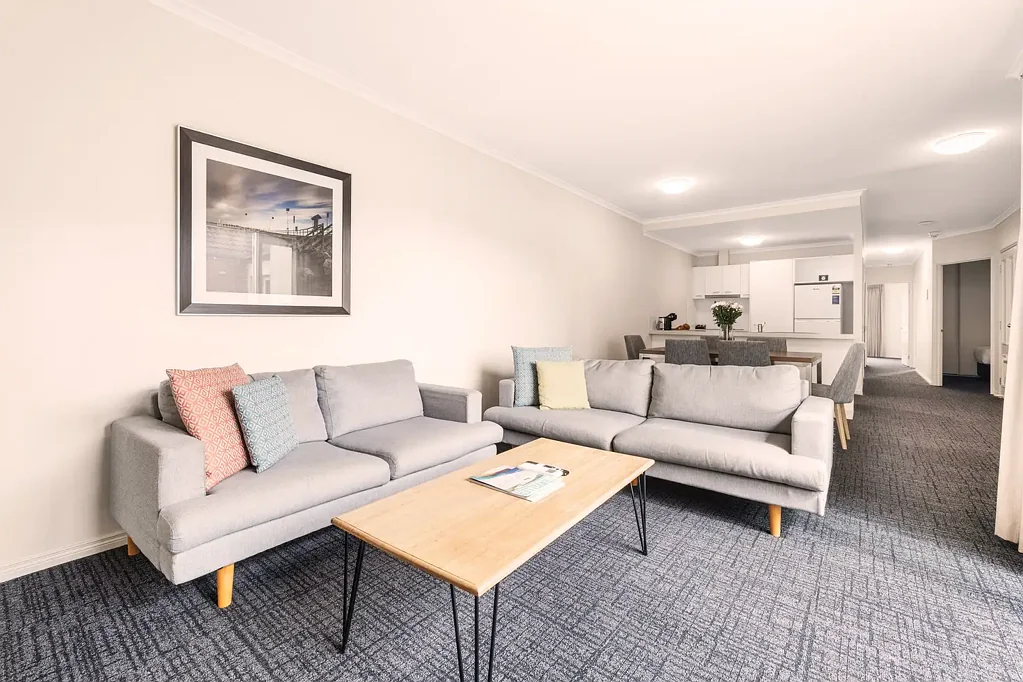 Stylish Fully Furnished Apartments in Prime Kew Location – Pool, Parking, All Bills Included!