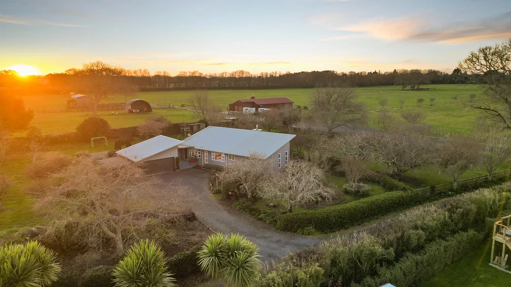 Tamahere Country Charm | Modern Comfort | Privacy