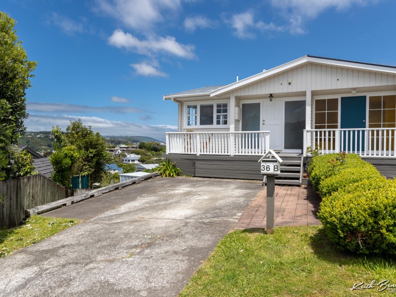 36b Truro Road, Camborne, Porirua, 2 Kuwarto, 1 Banyo