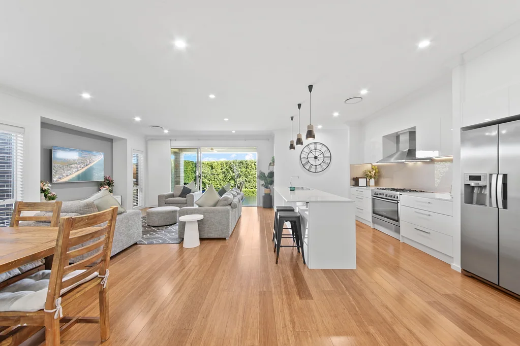 44 Fairbank Drive, Gledswood Hills, NSW 2557
