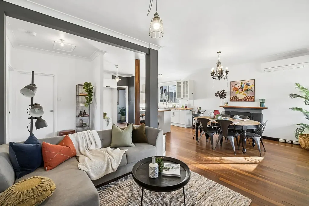 Embleton 2Zimmer Endless Potential - Character Home on a Prime Development Site