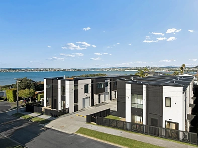 Glendowie 3 Bedroom Sea Views. Freestanding. Seriously Tempting.