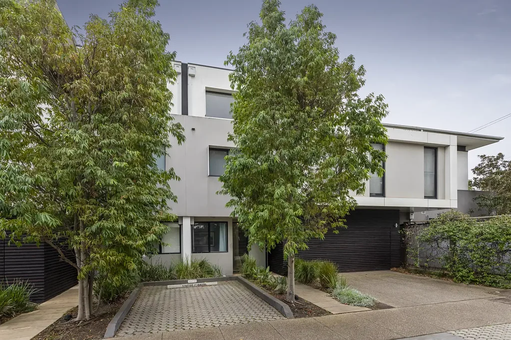 Brighton 2 Slaapkamer Secure Bayside Living Steps from Bay Street