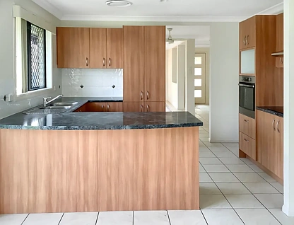 地址保密, Springfield Lakes, QLD 4300, 4房, 2浴, House