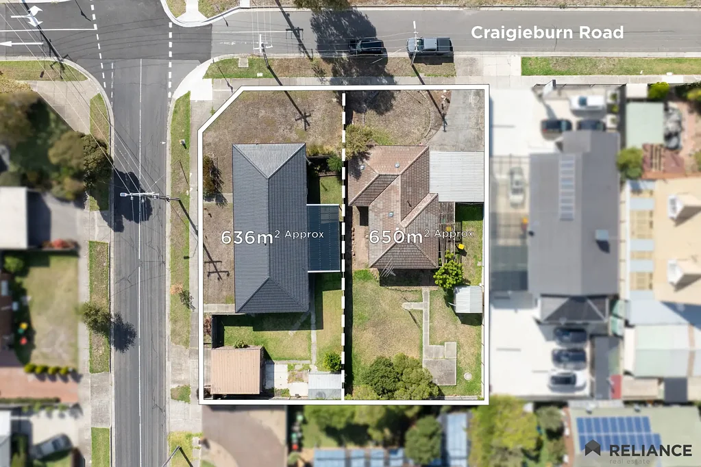 Craigieburn 6Kwarto PRIME DEVELOPMENT OPPORTUNITY ON CRAIGIEBURN ROAD – CORNER DOUBLE BLOCK WITH HUGE POTENTIAL (STCA)