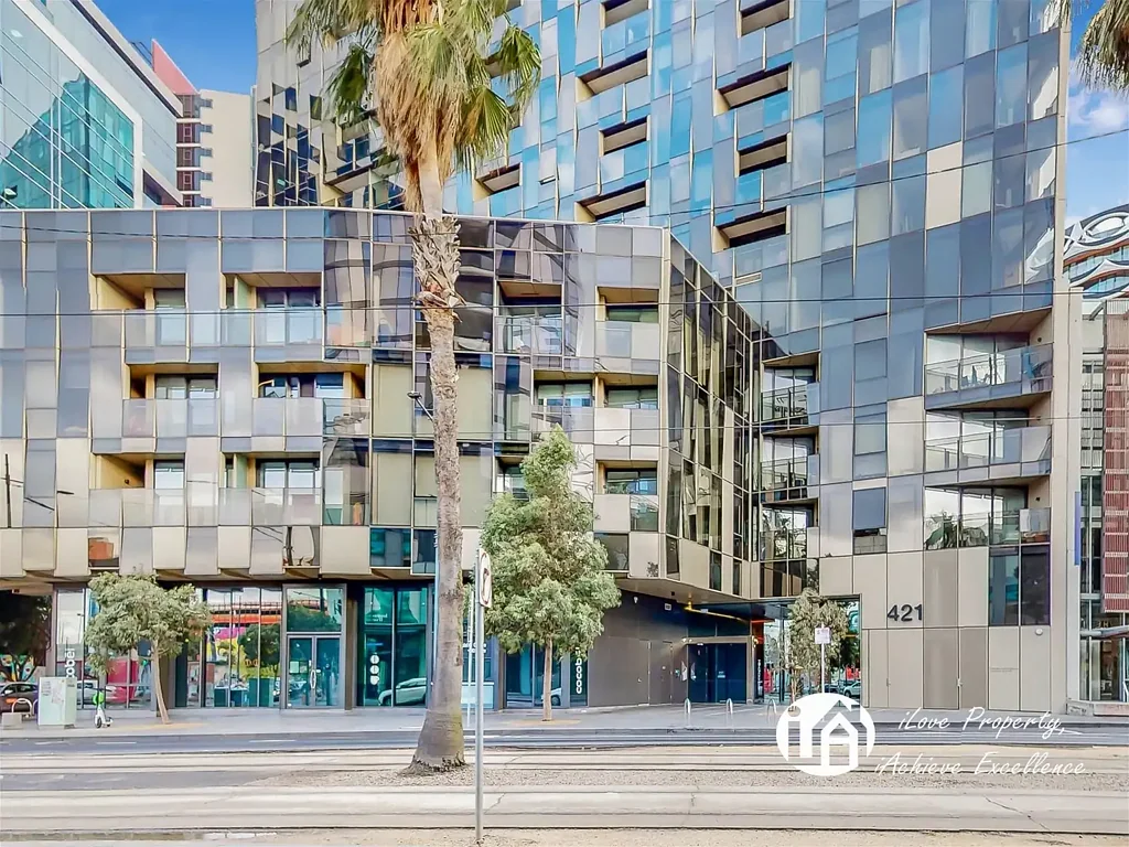 MODERN WATERFRONT LIVING AT AQUI PROMENADE!