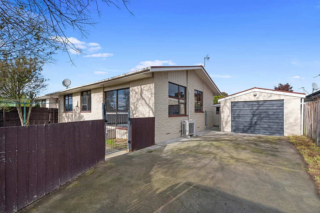 Parklands 3 Bedroom As is, where is - Exceptional potential
