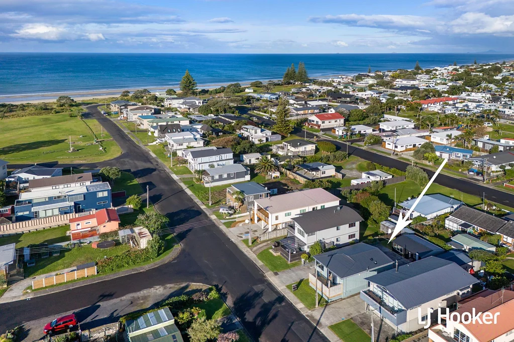 Waihi Beach 2 Bedroom Relaxed Beach Living at Its Best