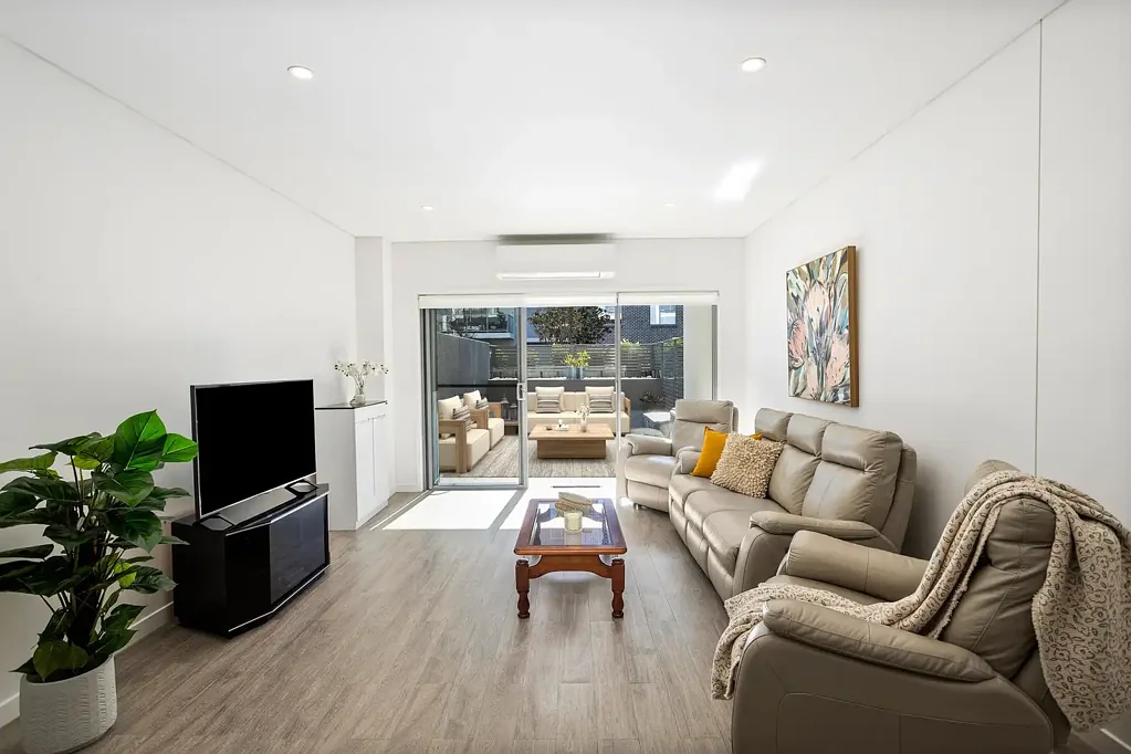 Shellharbour City Centre 2房  Spacious podium level entertainer steps to Stockland