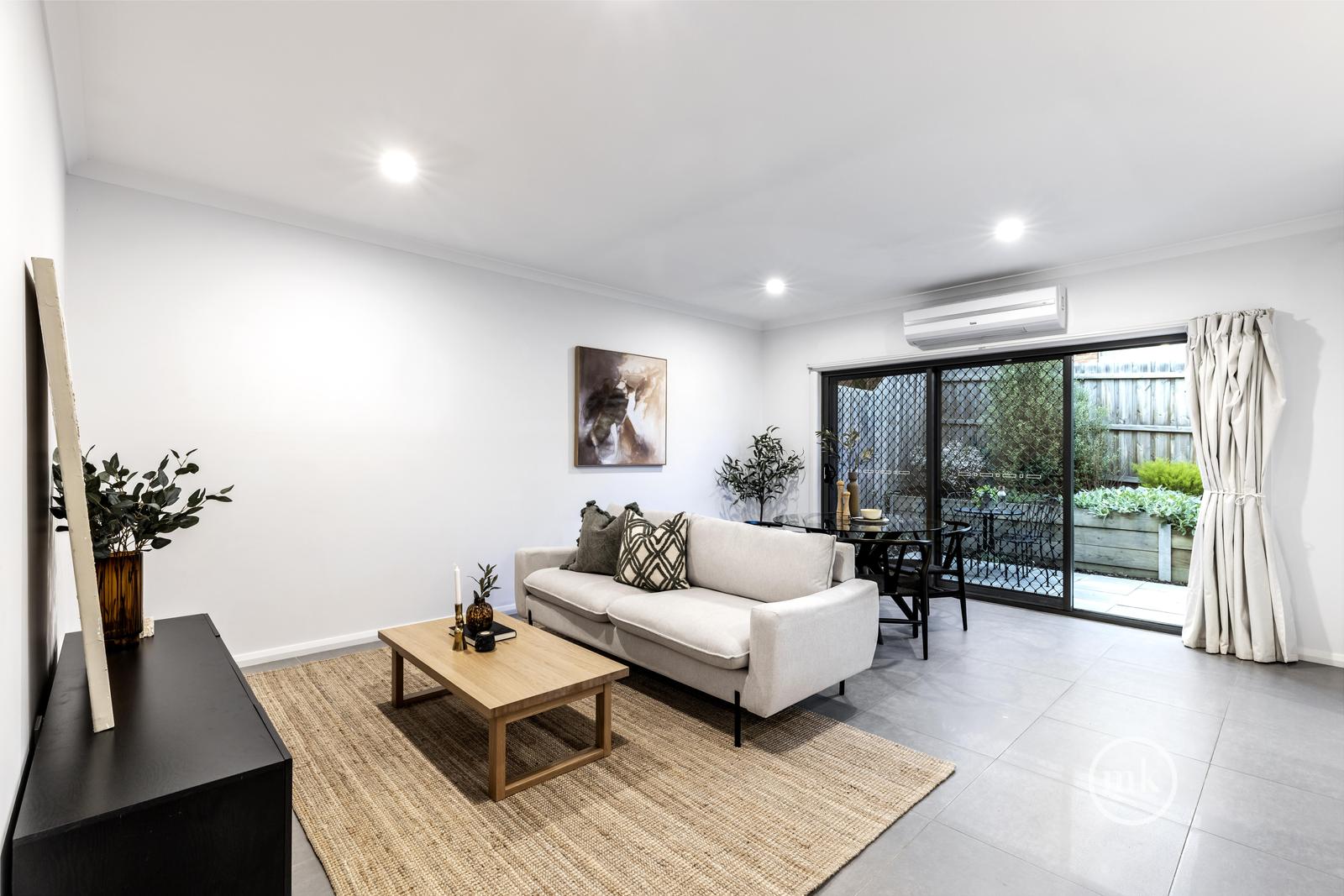 UNIT 5 39 WILLIAM ST, GREENSBOROUGH VIC 3088, 0房, 0浴, Unit