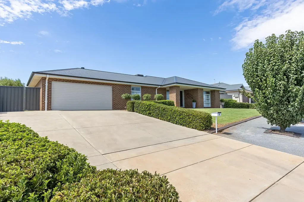 3 Hilton Place, Junee, NSW 2663
