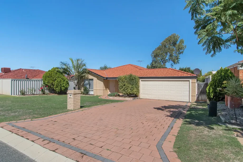 SPACIOUS FAMILY HOME WITH BIG BACK YARD