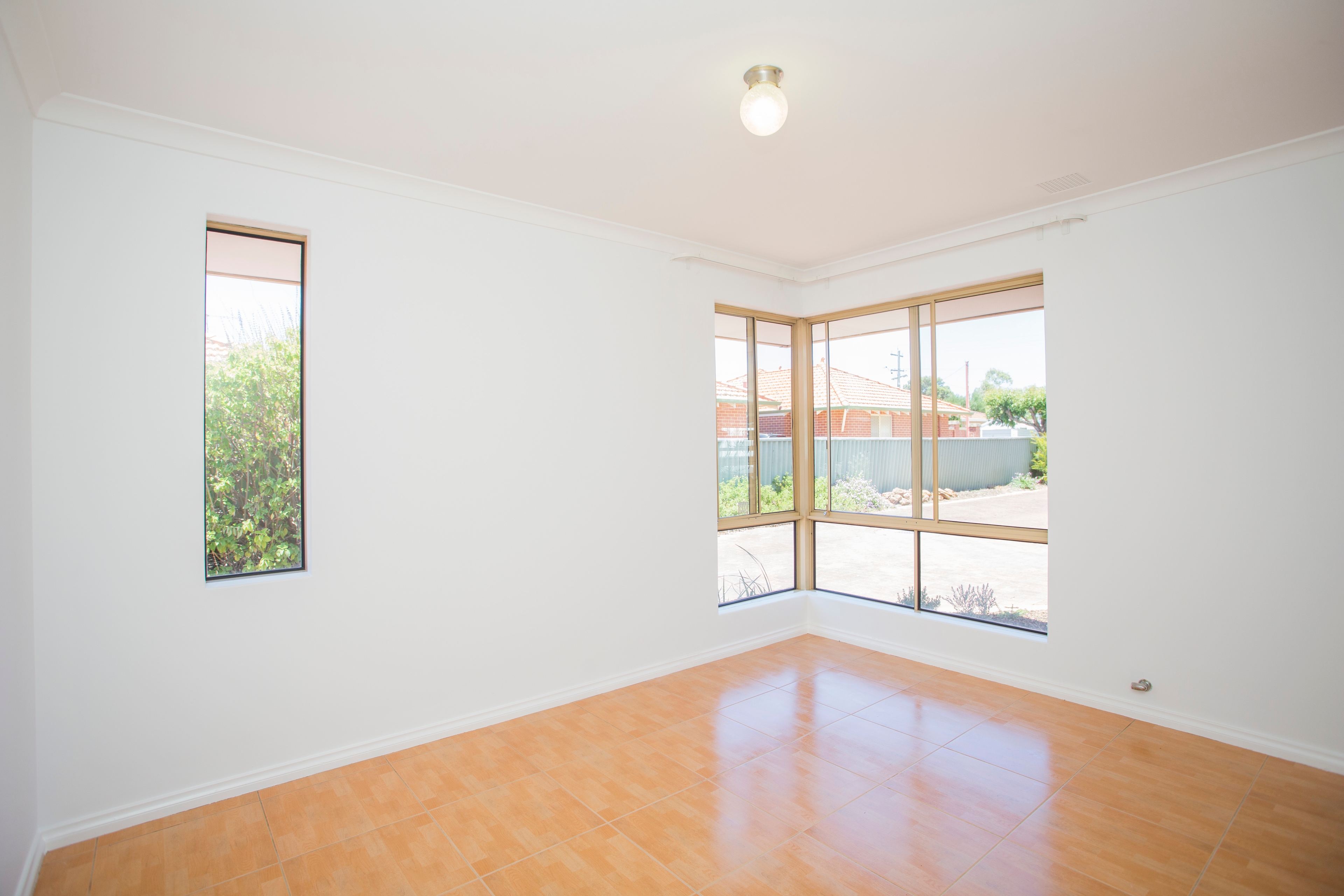 UNIT 2 44 CHARLES ST, MIDLAND WA 6056, 0 habitaciones, 0 baños, House