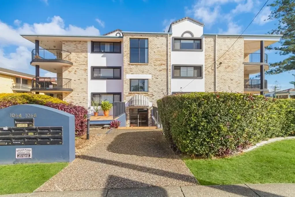 10/1064-1068 Gold Coast Highway, Palm Beach, QLD 4221