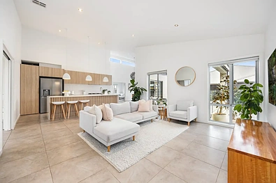 6 Kevin Curtis Crescent, Casey, ACT 2913, 5房, 2浴, House