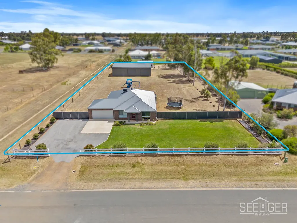 Mulwala 4房  Family Acreage, Shed Heaven & Lake Lifestyle