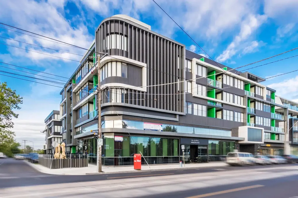 Essendon North 2कमरा THE MINK – Stylish Suburban Living with Sweeping Views