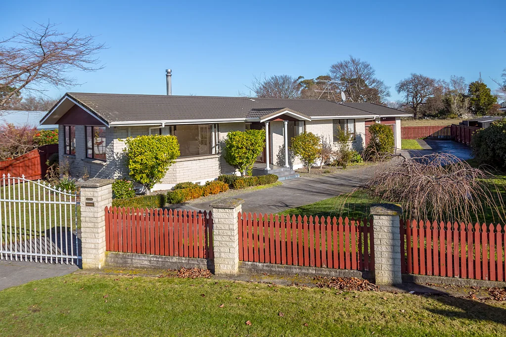 Masterton 3房  Charming family home in prime Masterton location!