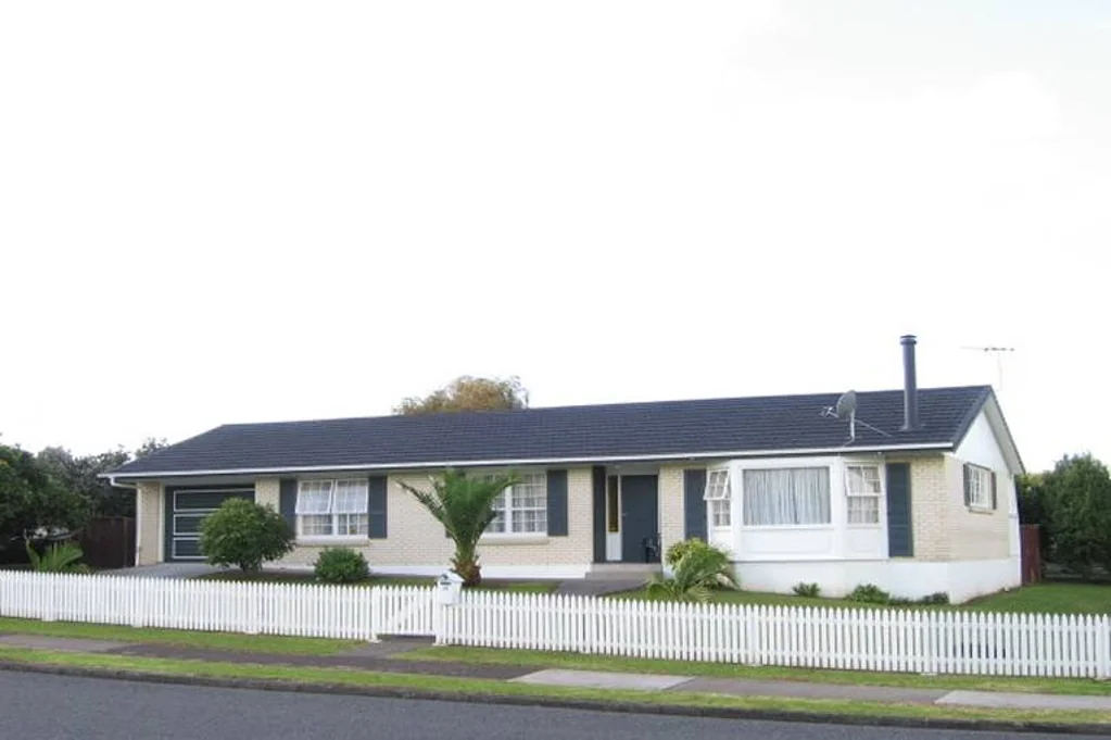 3-BEDROOM IN SUNNYHILLS