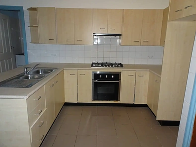 33 Haven Street, Merrylands, NSW 2160, 3房, 2浴, House