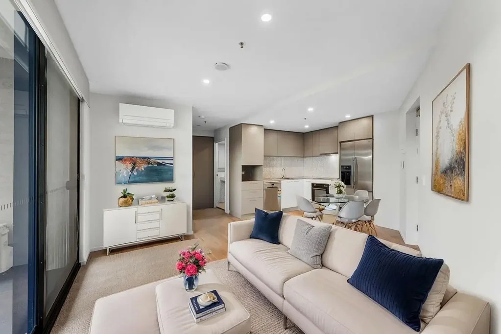 Greenway 2Kwarto Black Diamond - Premium Living in Tuggeranong's - MOVE IN READY