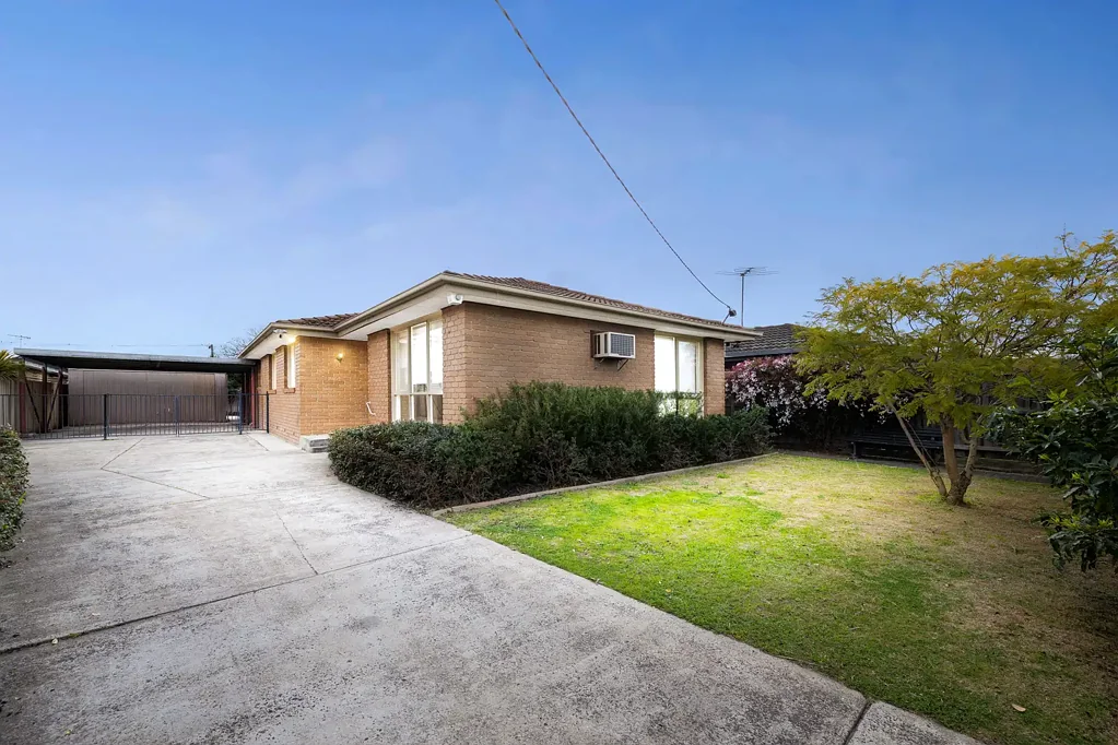Diggers Rest 4房 宽敞的家庭生活，卓越的投资潜力 Spacious Family Living with Outstanding Investment Potential