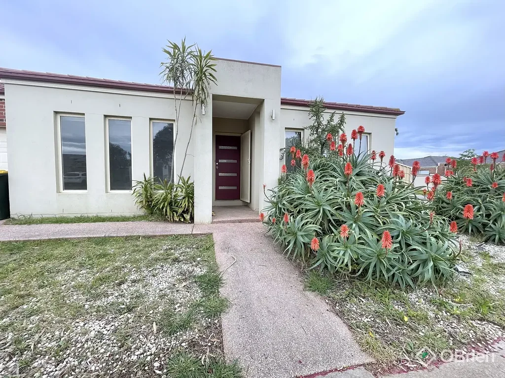 Stylish & Low-Maintenance Living in Prime Location!