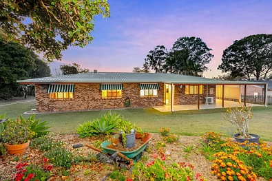 Southside 4 Slaapkamer Solid Family Living with Shed, Solar & Space to Enjoy