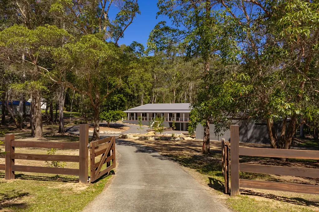 Tinbeerwah 4 Bedroom Reed & Co.
