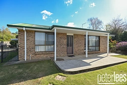 1/157 Gravelly Beach Road, Blackwall