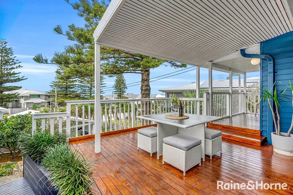 20 Narrawa Avenue, Blue Bay, NSW 2261