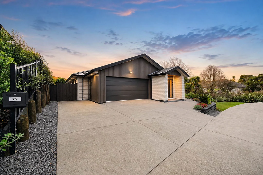 Pukekohe 5房  Luxury on 901m²  Brand New  Dual Kitchens