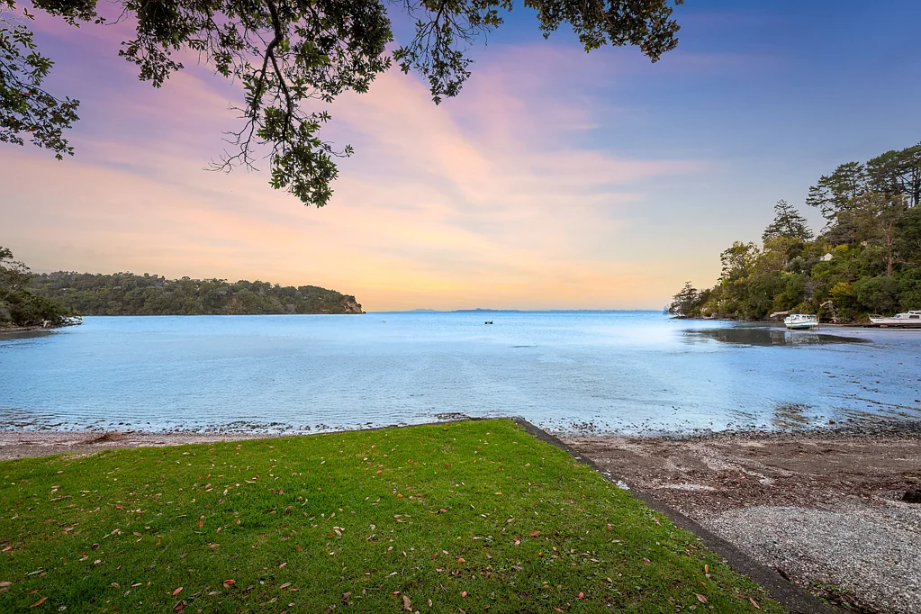 2 Western Road, Laingholm, Waitakere City, Auckland