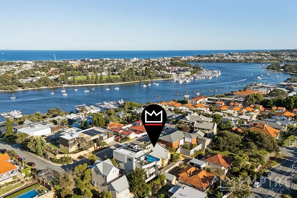 East Fremantle 3Phòng ngủ Elevated Living with Endless Options!