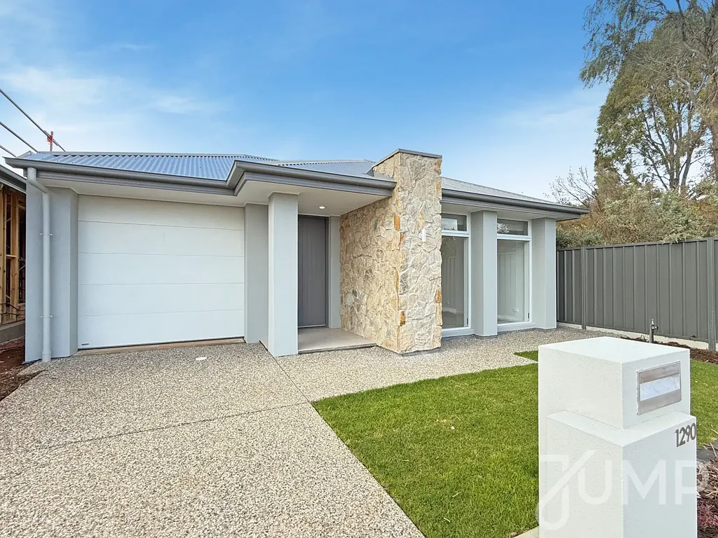 Light-filled open plan living in quality build!