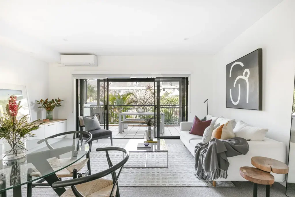 Generous one-bedroom with 2 outdoor areas