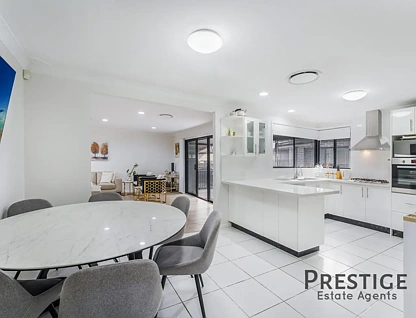 10 - 10a Macaulay Street, Wetherill Park, NSW 2164, 5 ਕਮਰੇ, 2 ਬਾਥਰੂਮ, House