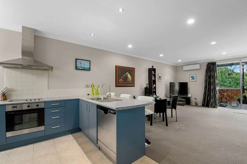 Easy Living Near Marina & Parks