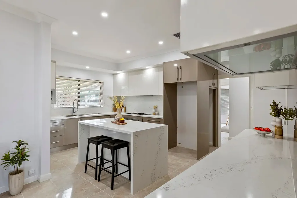 Modbury North 4 Bedroom A Luxurious Family Entertainer