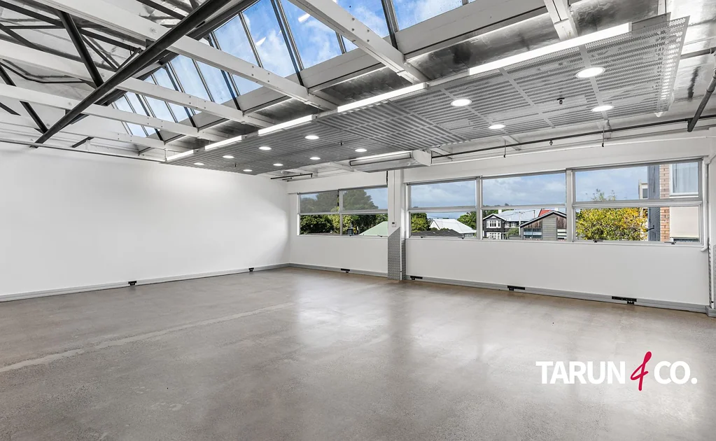 Mount Eden 116 sqm office | 3 car parks | Mt Eden