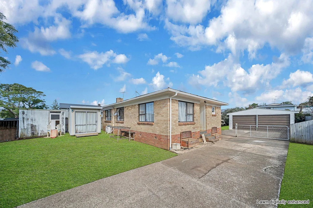 Pukekohe 3침실 Solid Brick Home on 561m² – Pukekohe Convenience