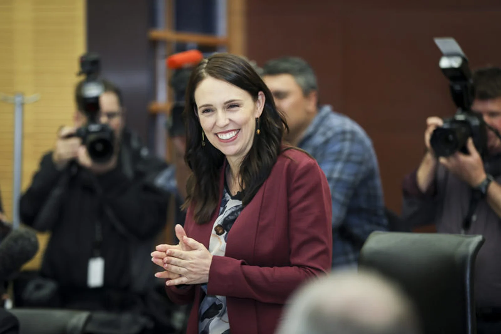 修完六周产假，新西兰总理Jacinda Ardern今日正式开工