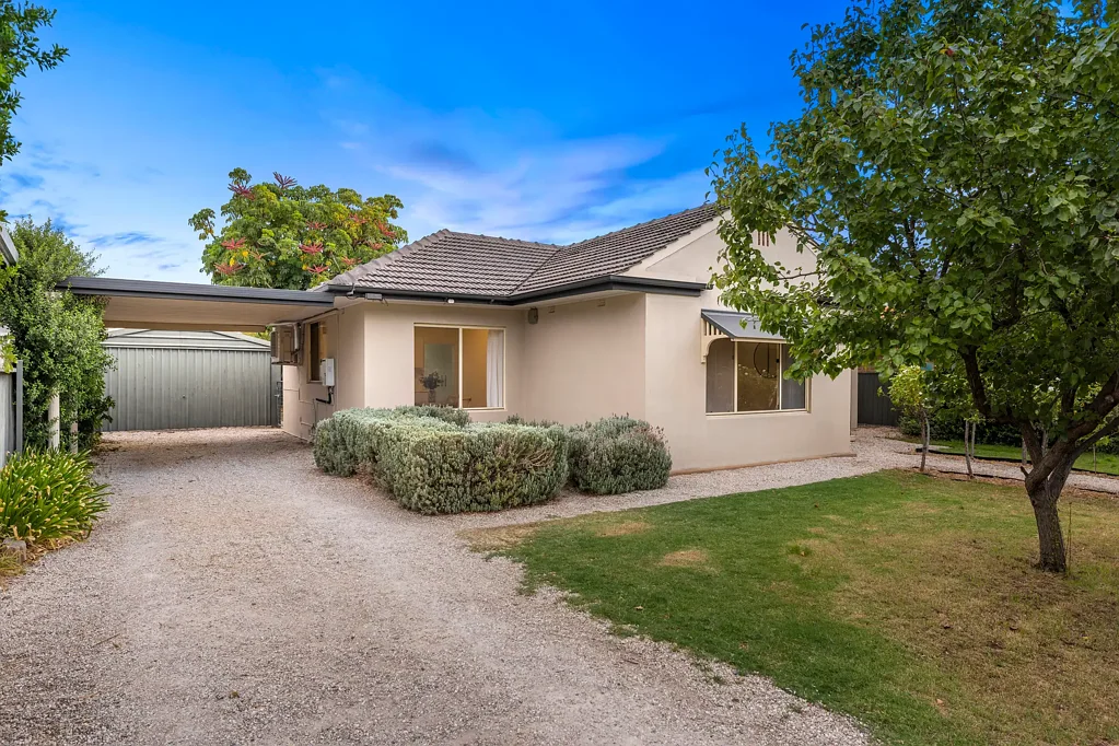 Richmond 3ਬੈੱਡਰੂਮ Charming 1960s Home on Leafy Green Block
