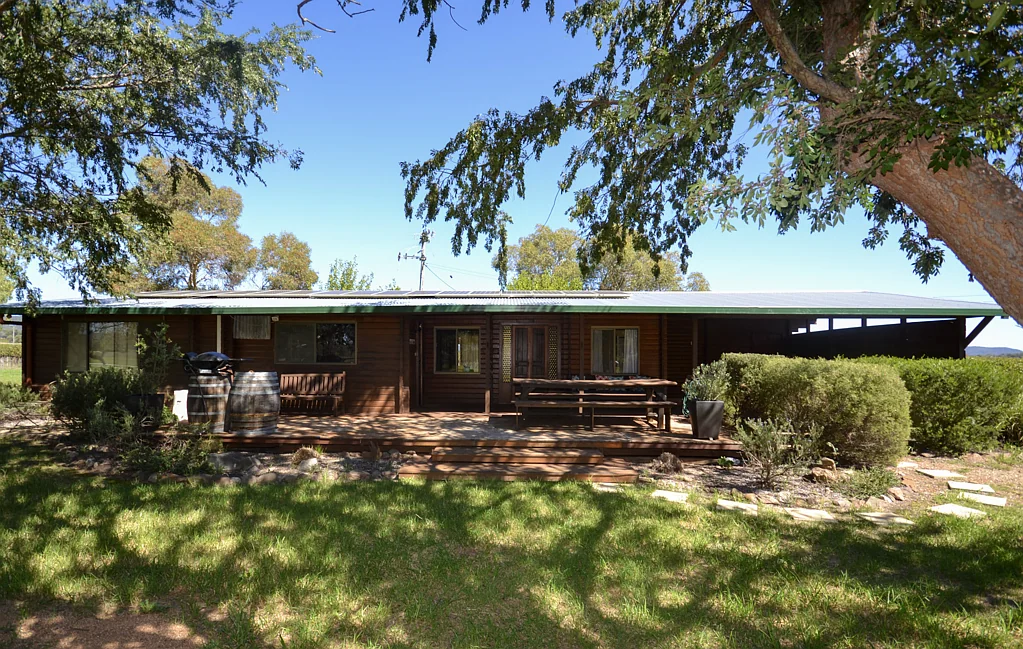FURNISHED THREE BEDROOM COTTAGE