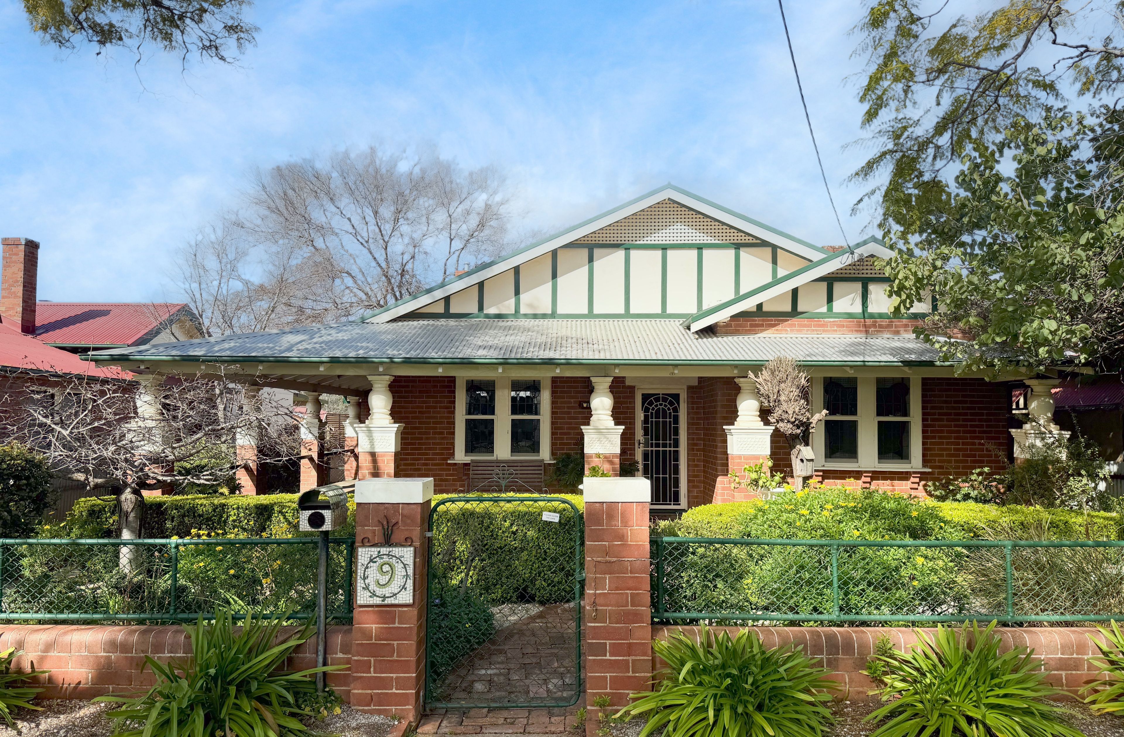 9 ELIZABETH ST, PARKES NSW 2870, 0 chambres, 0 salles de bain, House