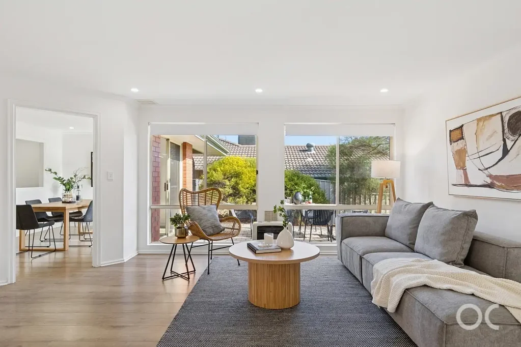 Seaford Rise 3Moenga Spacious and bright family home