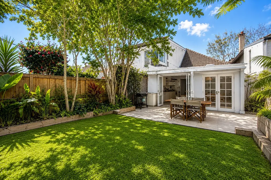 ART STYLED BEACH HOUSE  @ BONDI BEACH LONG TERM RENTAL