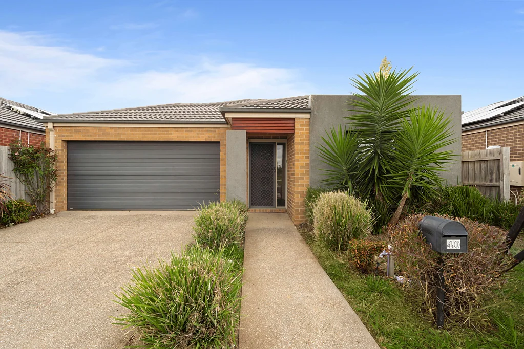 40 Heather Grove, Cranbourne East, VIC 3977