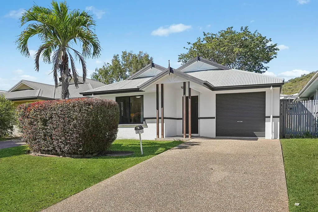 Douglas 3chambre Contemporary Family Living in a Quiet Court