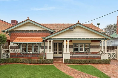 Reservoir 3房 Reservoir 最优地段之一的独特 Californian Bungalow A Distinguished Californian Bungalow in One of Reservoir's Finest Pockets